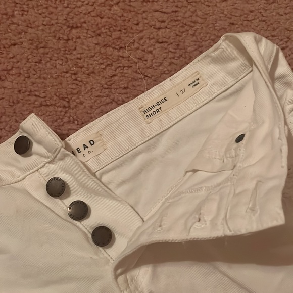 Bullhead white shorts - Picture 4 of 7